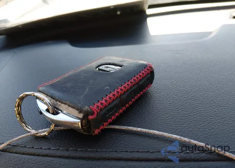 2018 Volvo Xc60 T5 Inscription z USA, uszkodzony, nr VIN YV4102RL2J1011944